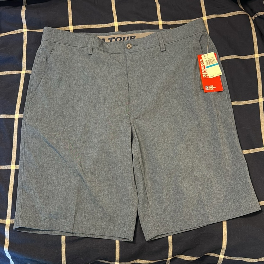 NWT PGA Tour Men’s Golf Shorts Sz. 36